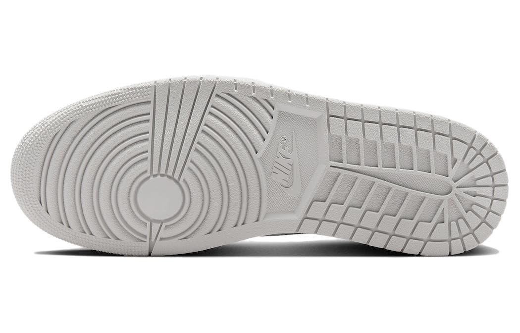 Jordan Air Jordan 1 Low OG "Metallic Silver"