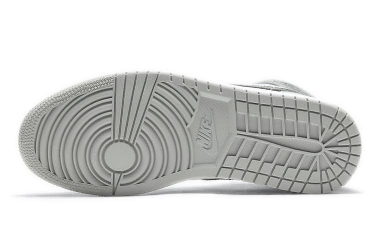 Jordan Air Jordan 1 Mid "Light Smoke Grey"