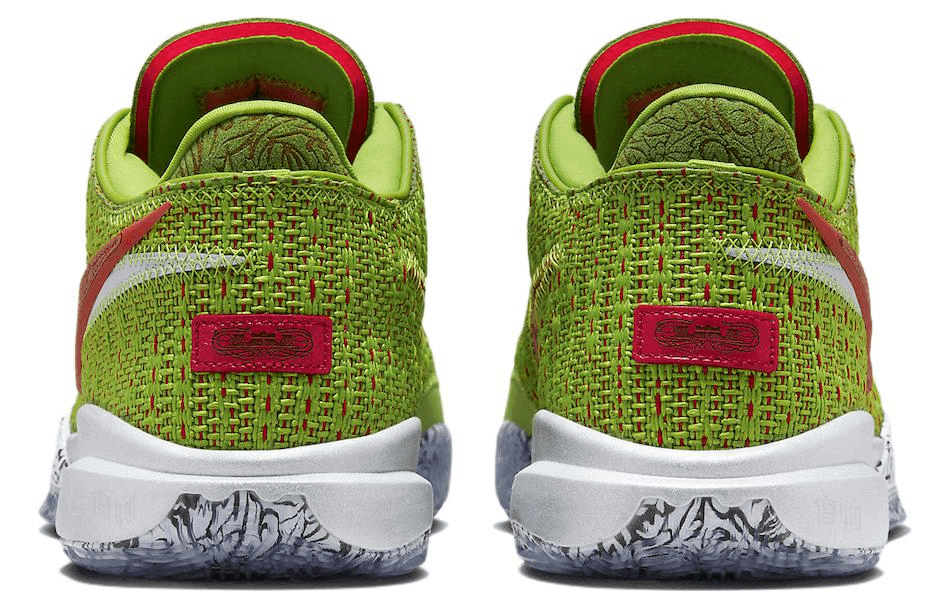 Nike LeBron 20 "Christmas"