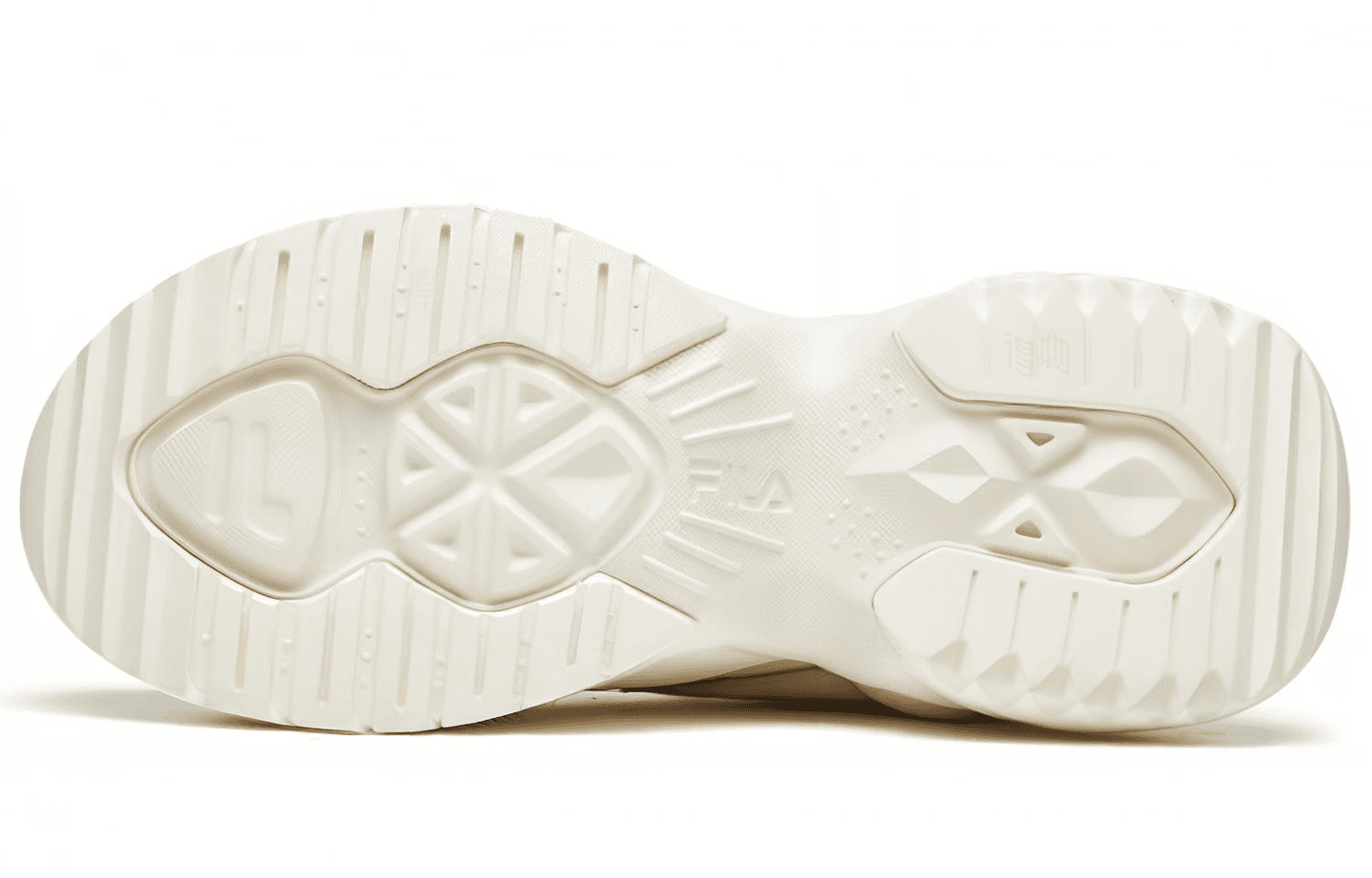 FILA Ray 1 Pose