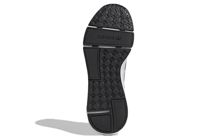 adidas Swift Run 22