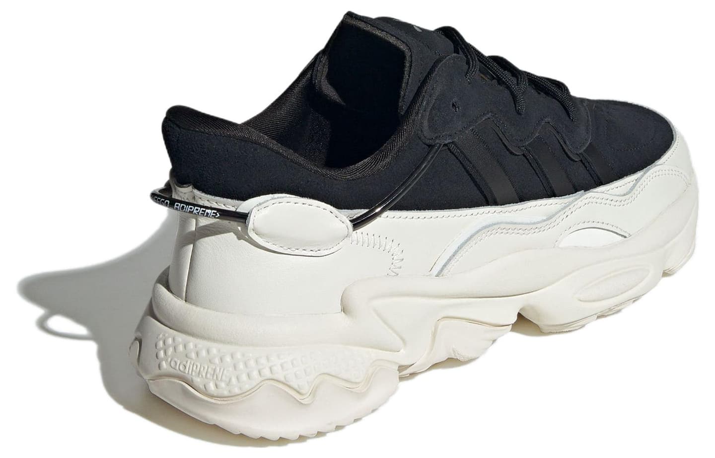 adidas Ozweego