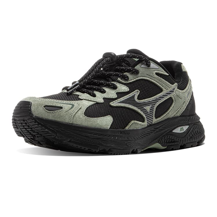 Mizuno Racer S Loch Ness Green