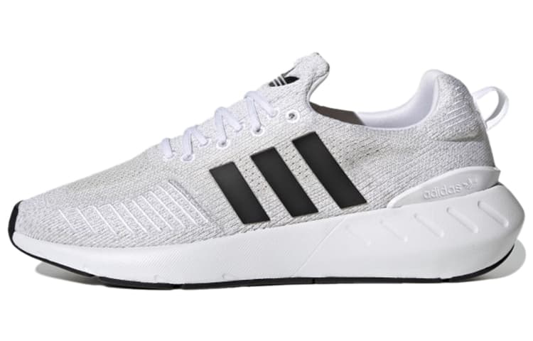 adidas Swift Run 22