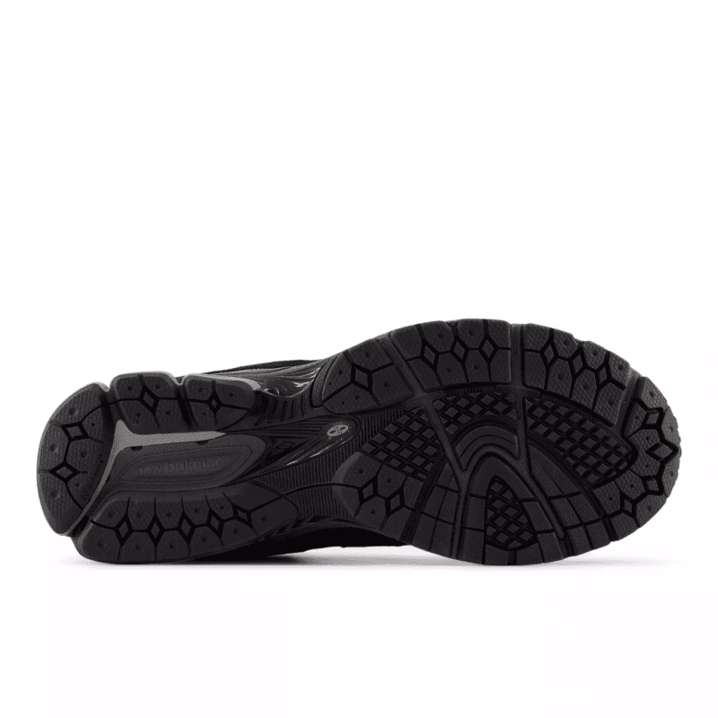 New Balance 2002R Black