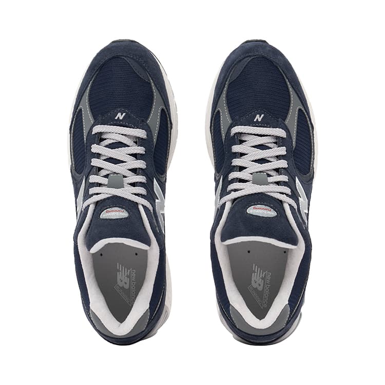 New Balance 2002R Gore-Tex Eclipse