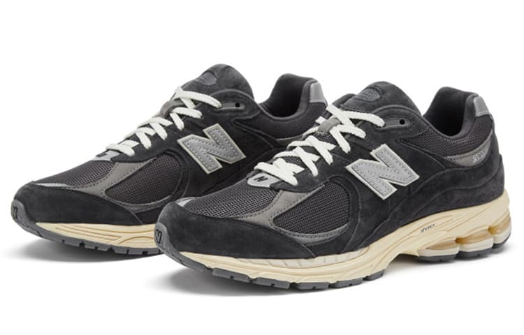 New Balance 2002R Grey Carbon