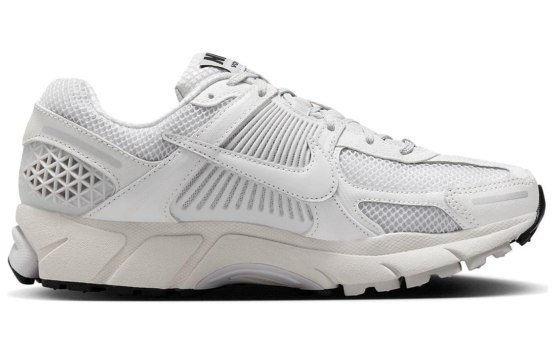 Nike Air Zoom Vomero 5