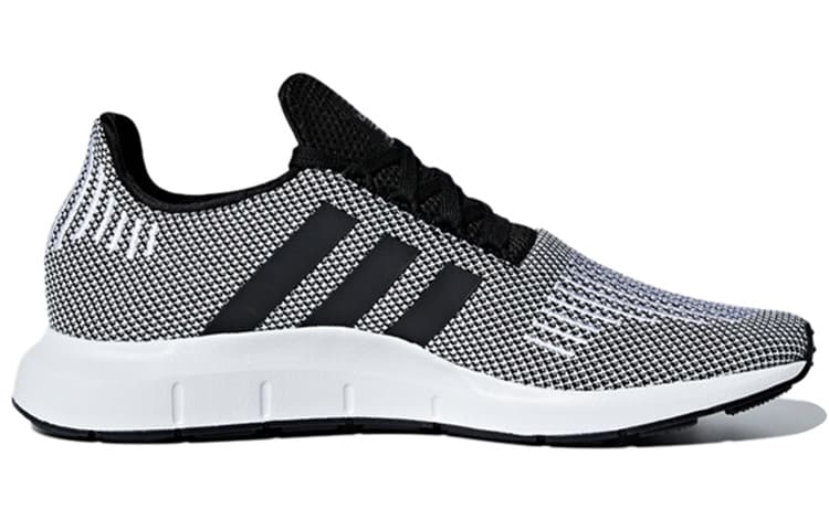 adidas Swift Run