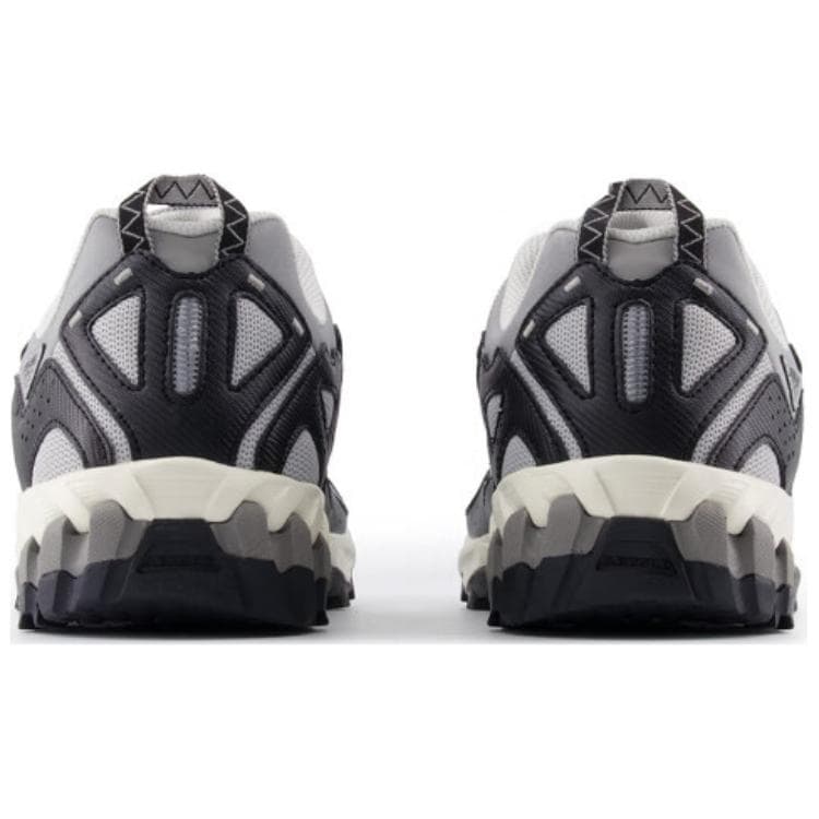 New Balance 610T Black Grey