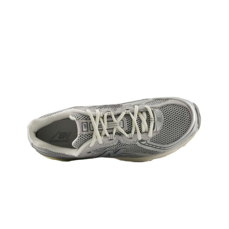 New Balance 740 Silver