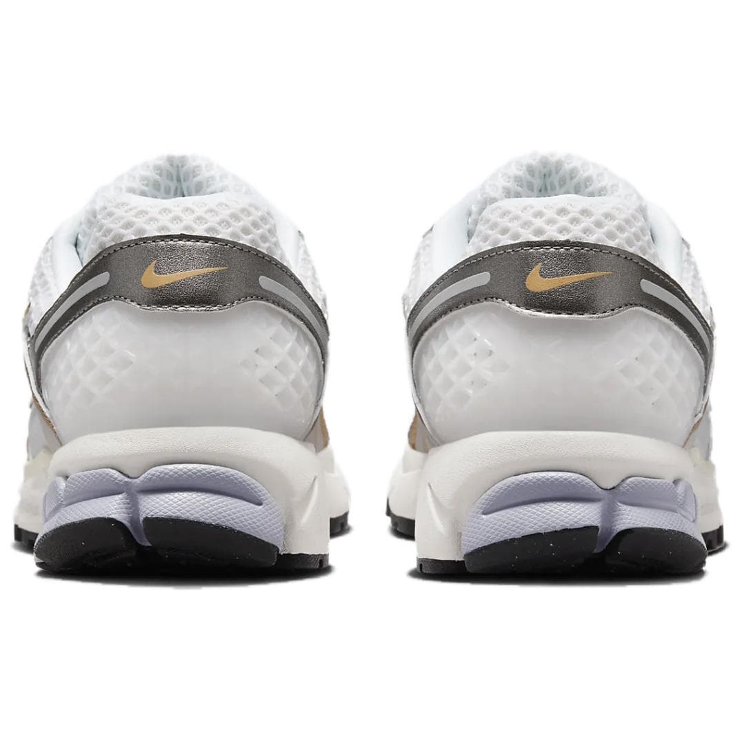 Nike Air Zoom Vomero 5 Platinum