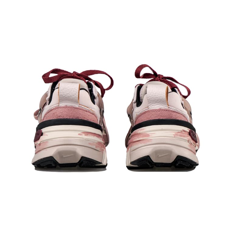 Nike V2K Run RISK