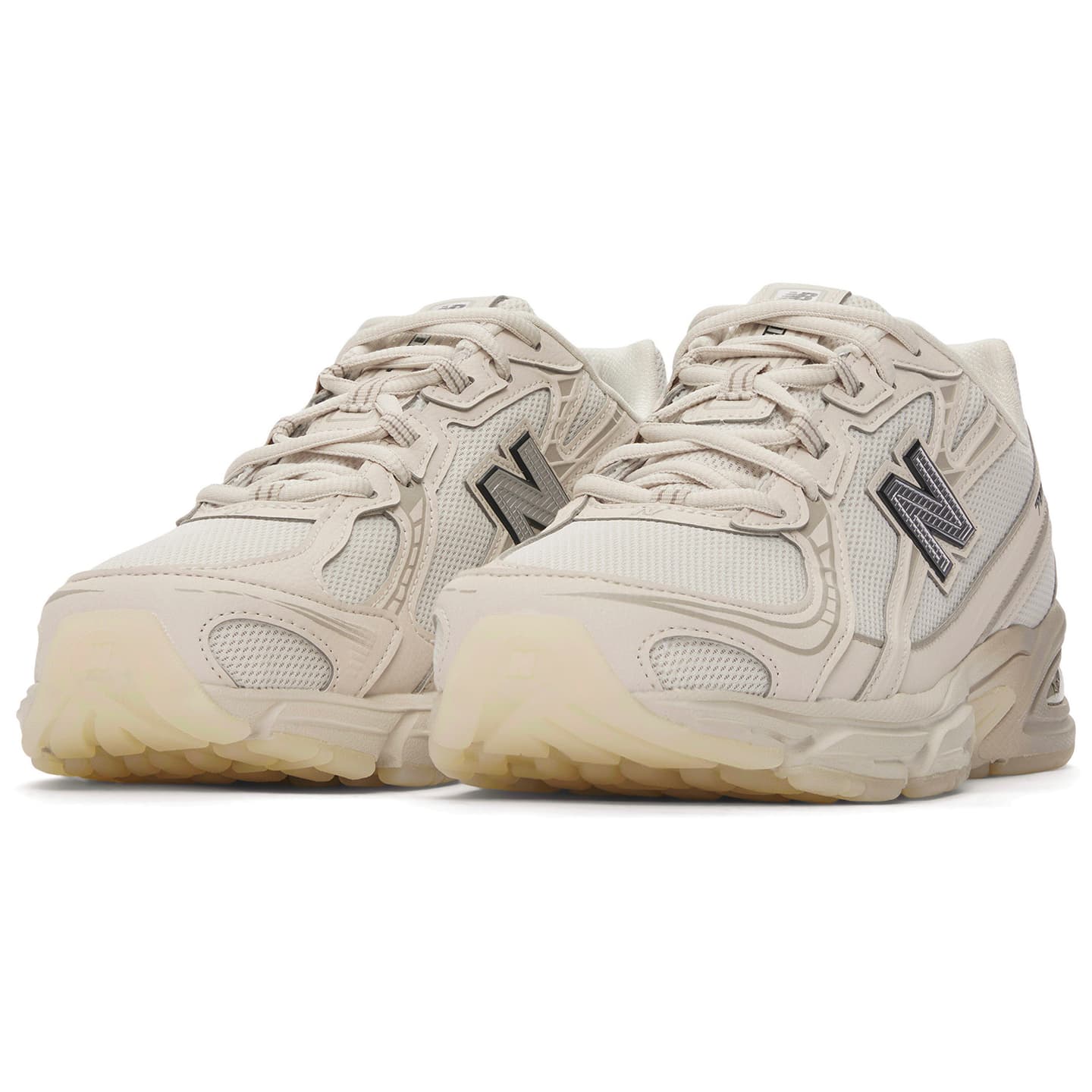 New Balance 740 Beige