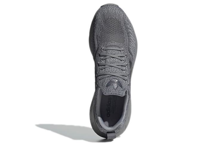 adidas Swift Run 22