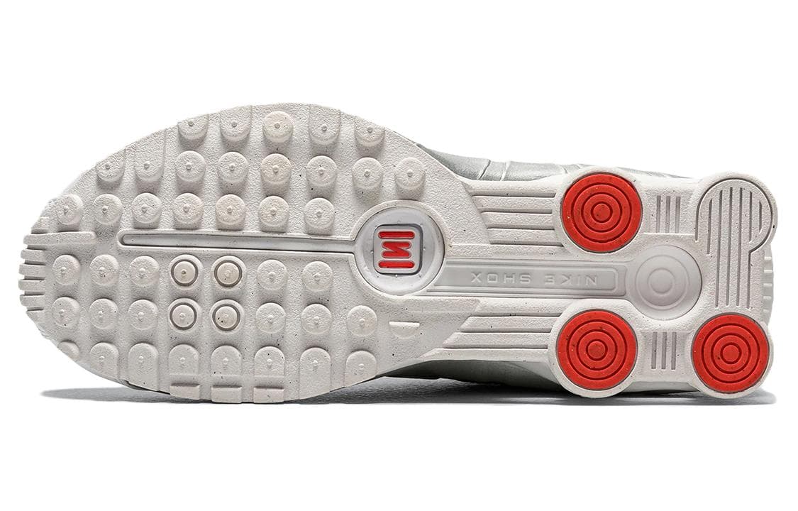Nike Shox R4 "White and Metallic Silver"