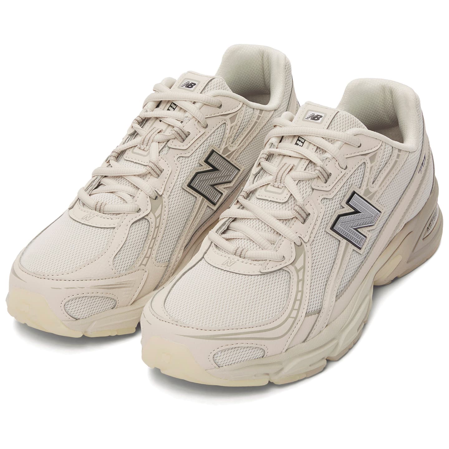New Balance 740 Beige