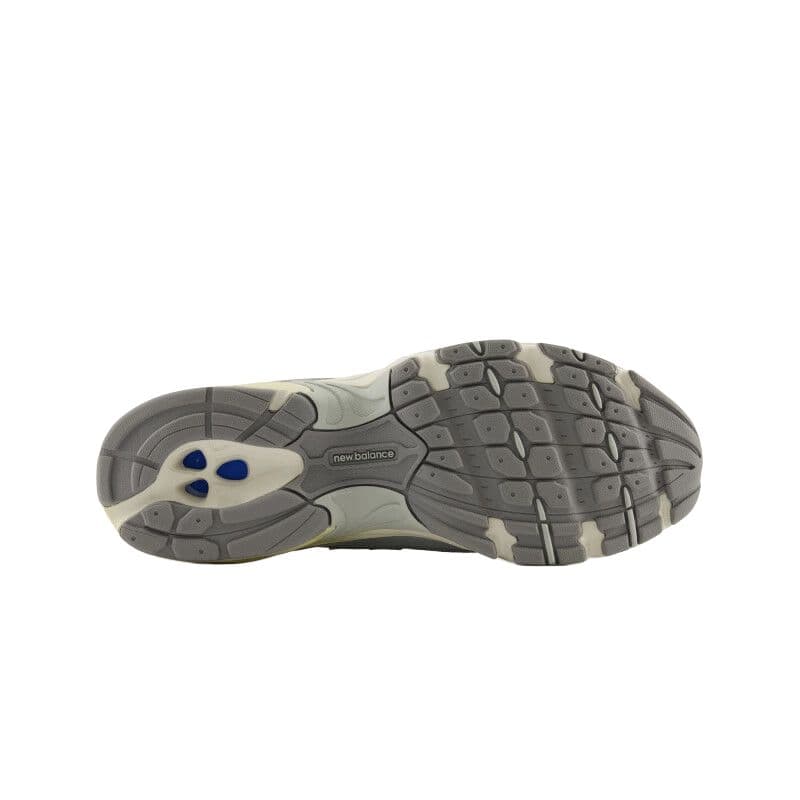 New Balance 740 Silver