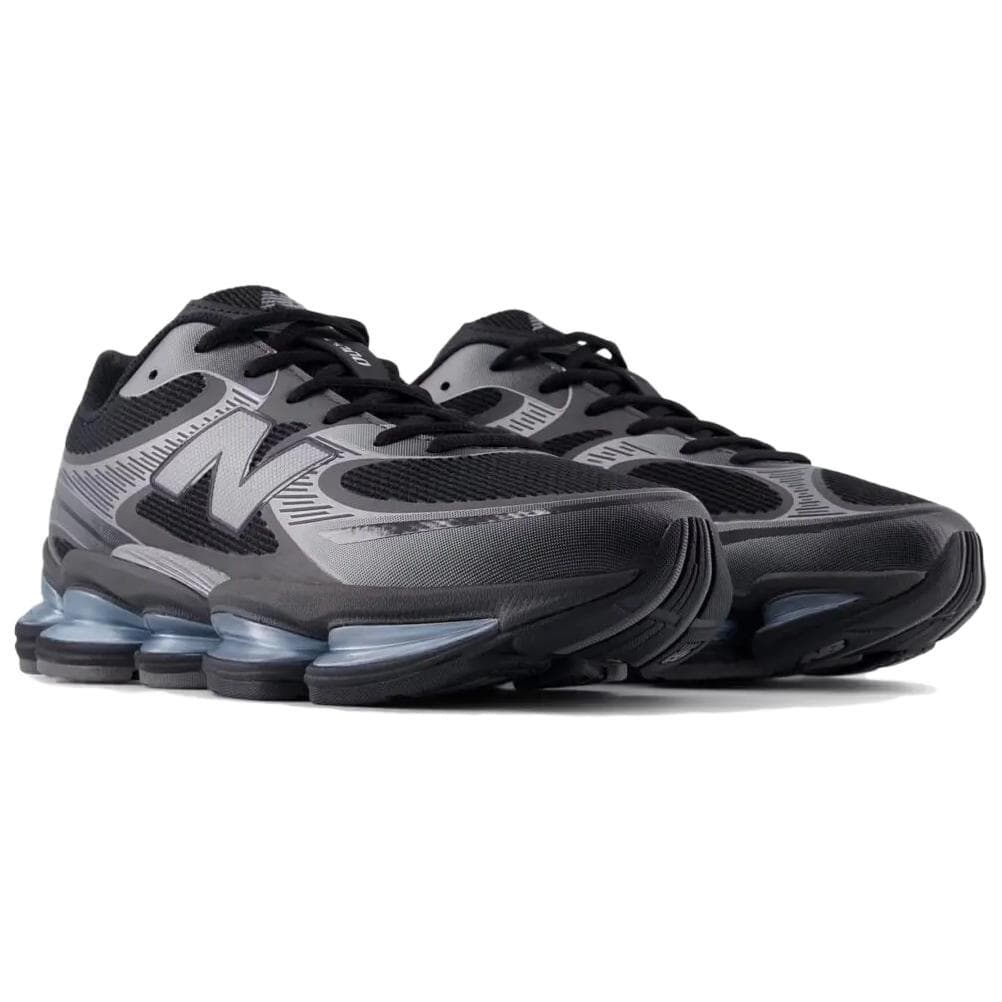 New Balance 2000 Silver Black