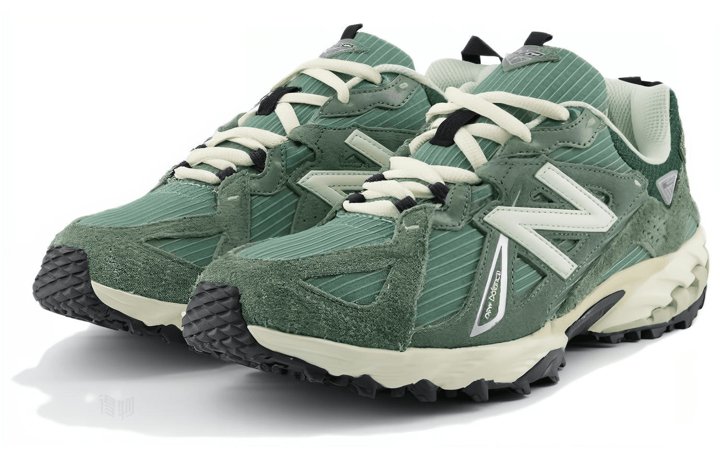 New Balance 610T Green White