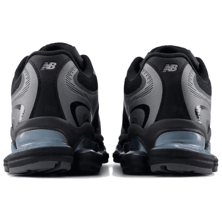 New Balance 2000 Silver Black