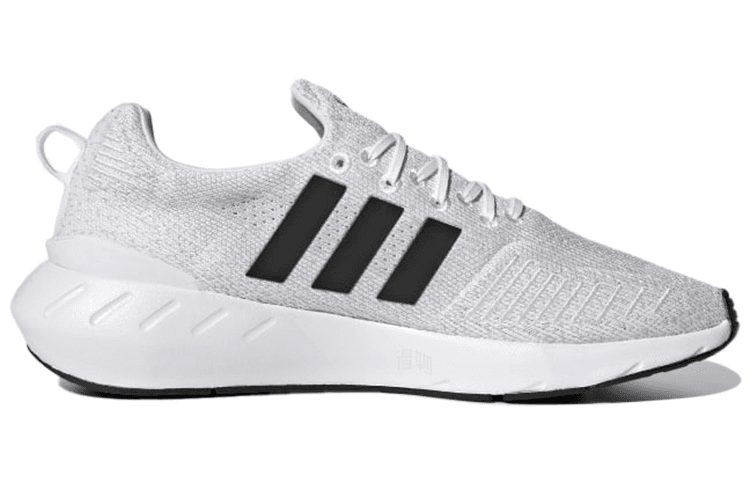 adidas Swift Run 22