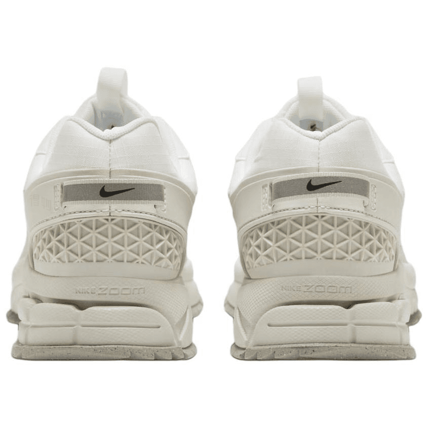 Nike Zoom Vomero 5 Roam "Summit White"