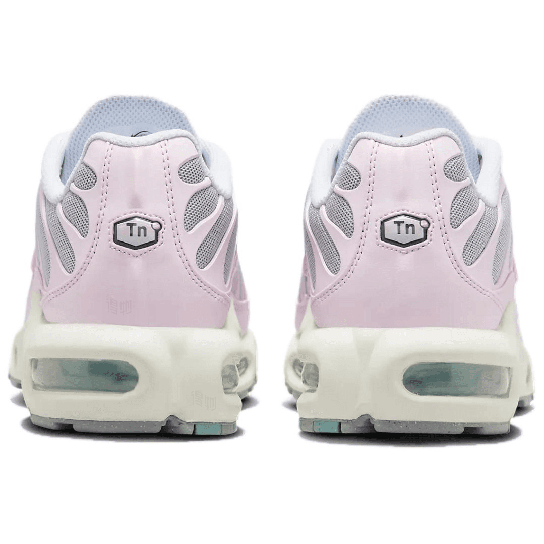 Nike Air Max Plus Grey Pink