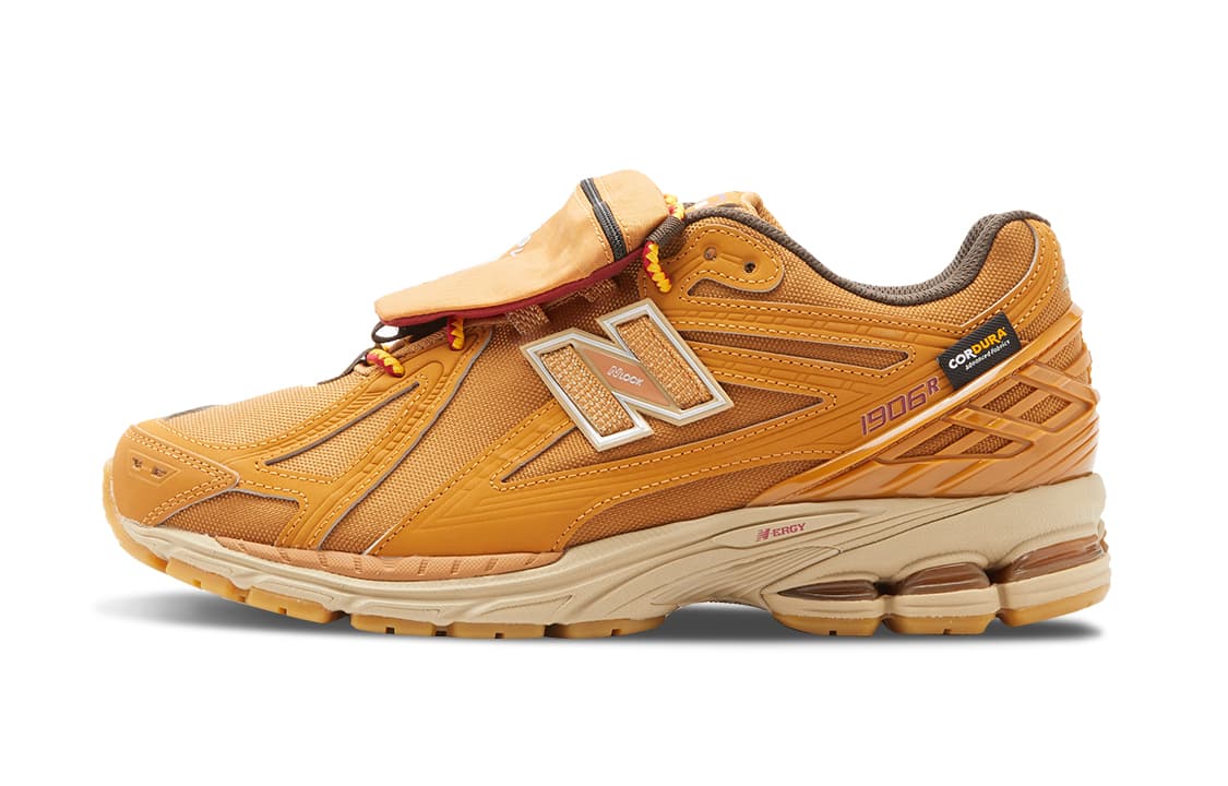 New Balance 1906R Beige