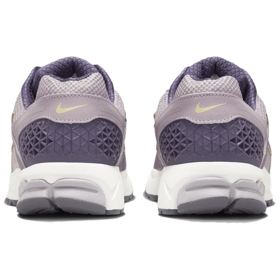 Nike Air Zoom Vomero 5 Purple