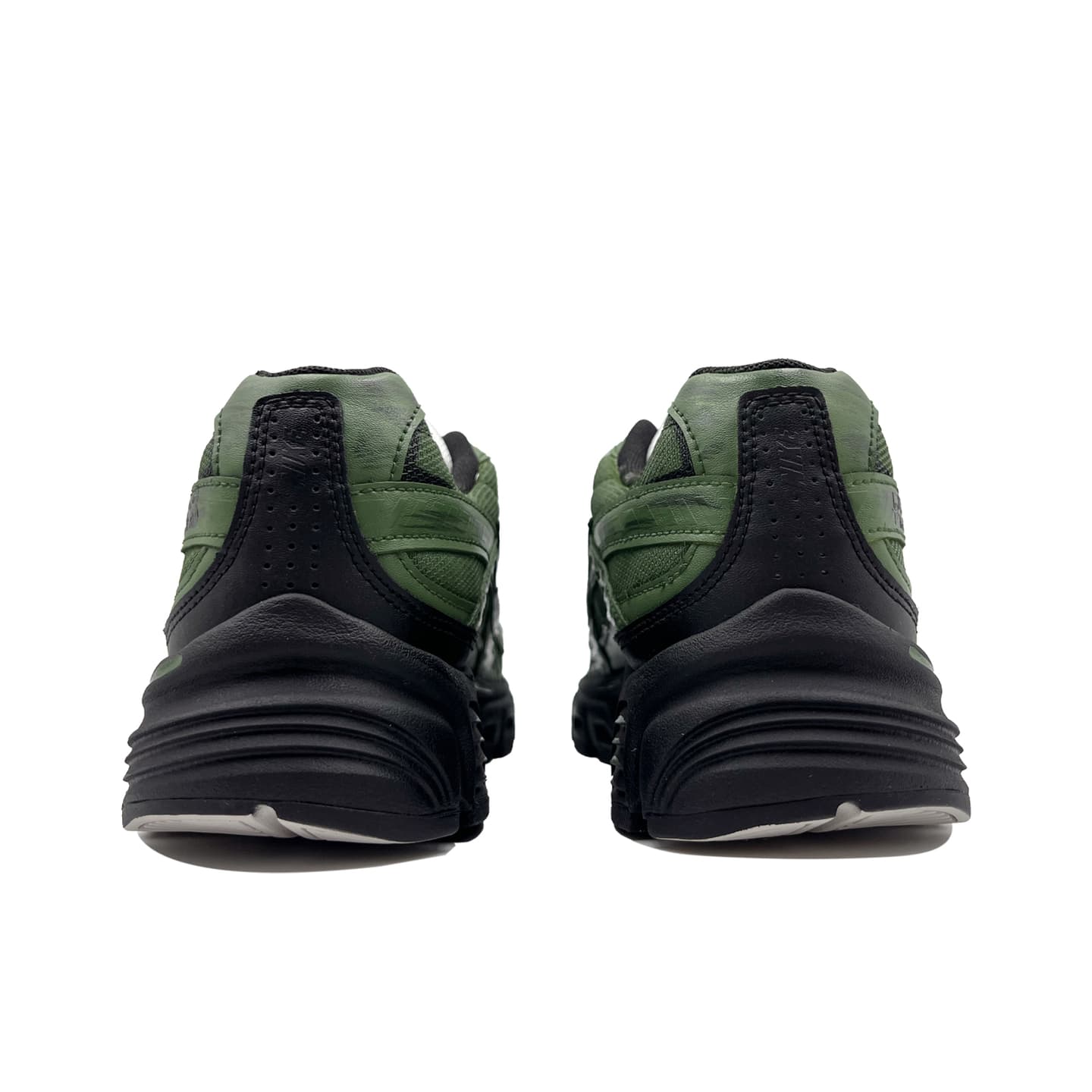 Nike Initiator