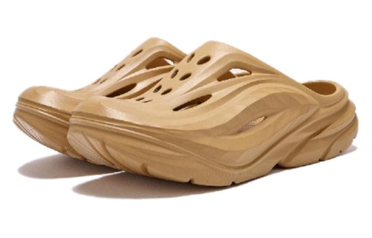 HOKA ONE ONE