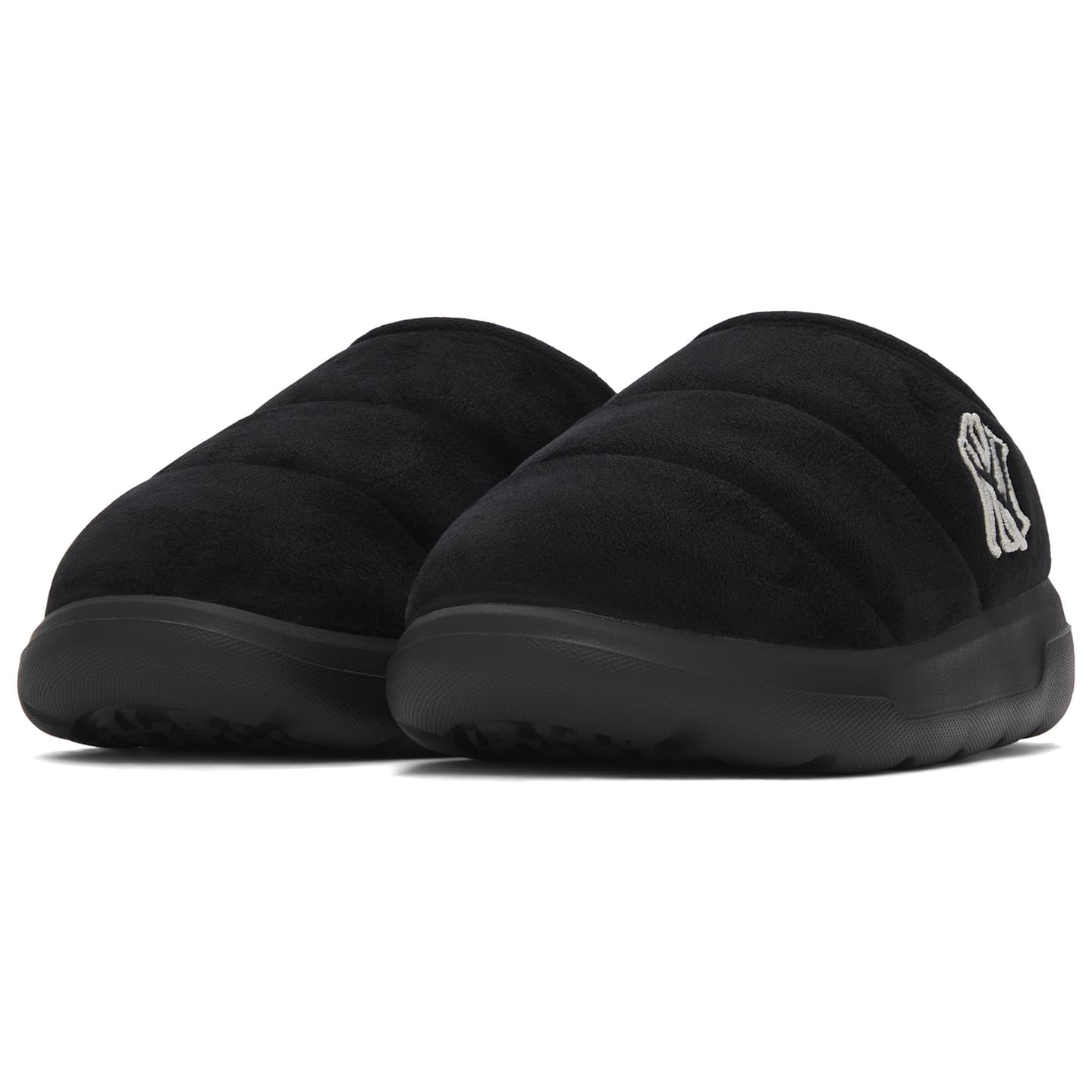 MLB New York Yankees Slippers Black