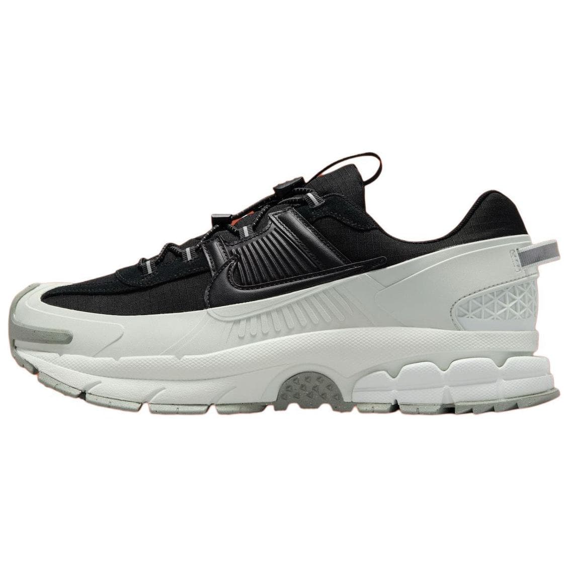 Nike Zoom Vomero 5 Roam "Black Light Silver"