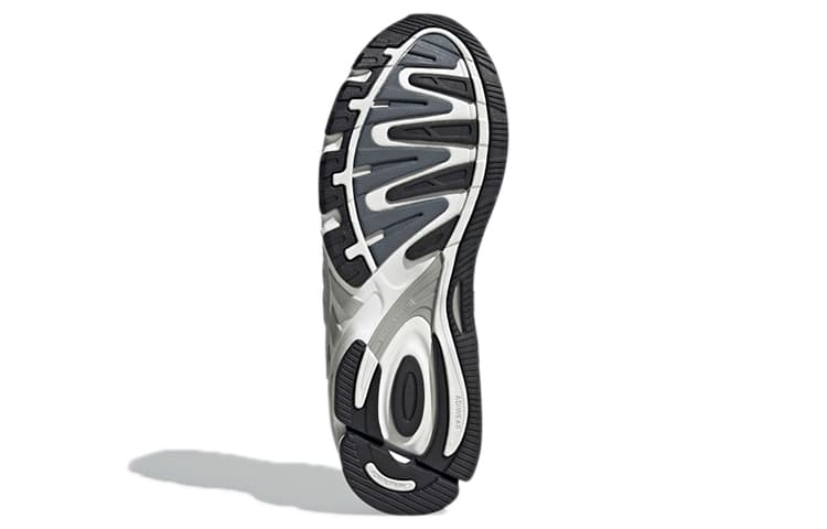 adidas Response CL