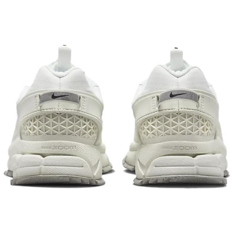 Nike Zoom Vomero 5 Grey White
