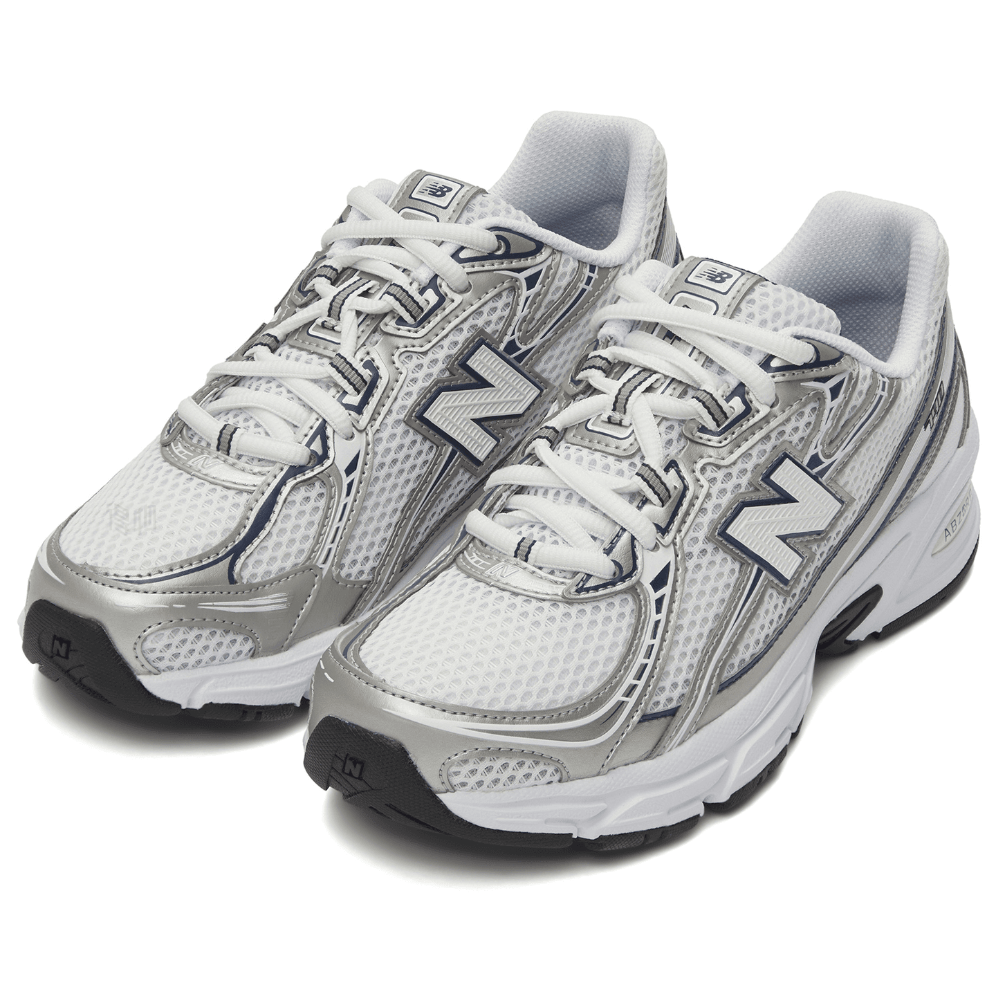 New Balance 740 White