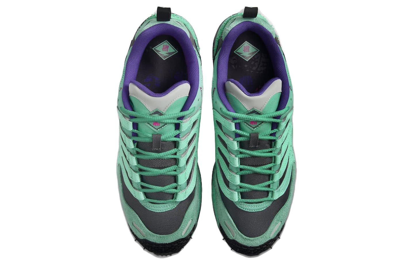 UNDEFEATED x Nike Air Terra Humara "Light Menta"