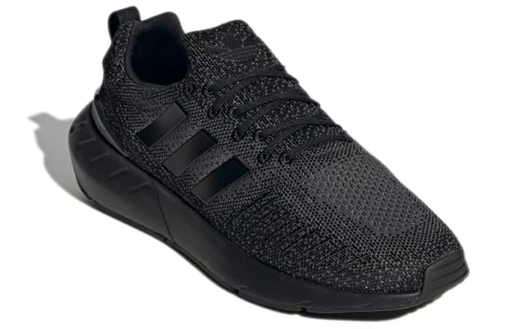 adidas Swift Run 22