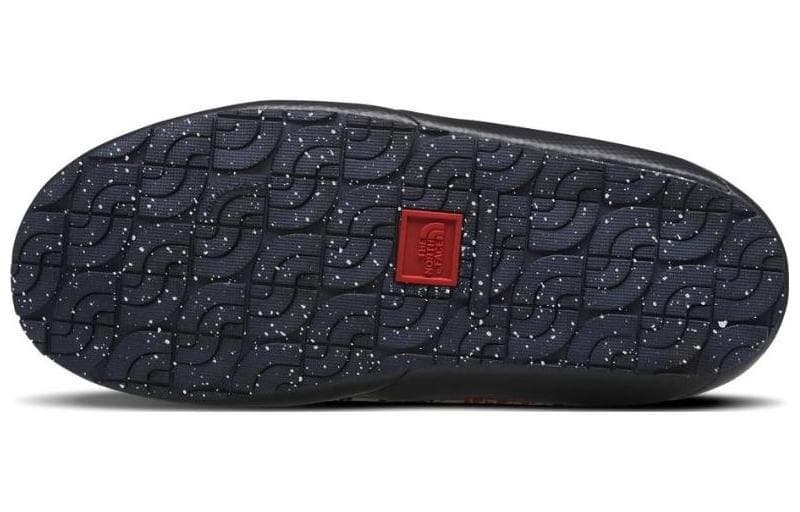 The North Face Thermoball Traction Black Red