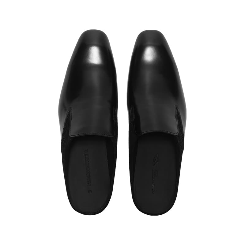 Terra Incognita Rose Embroidered Chelsea Slides