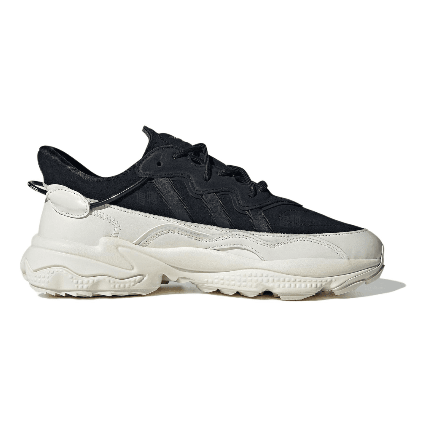 adidas Ozweego