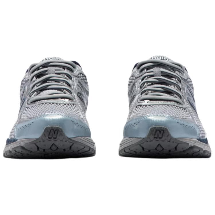 New Balance NB 860 v2