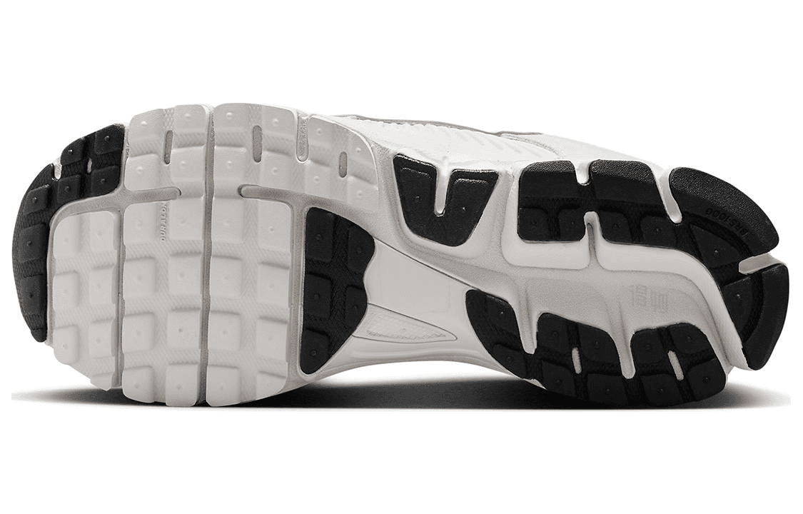 Nike Air Zoom Vomero 5