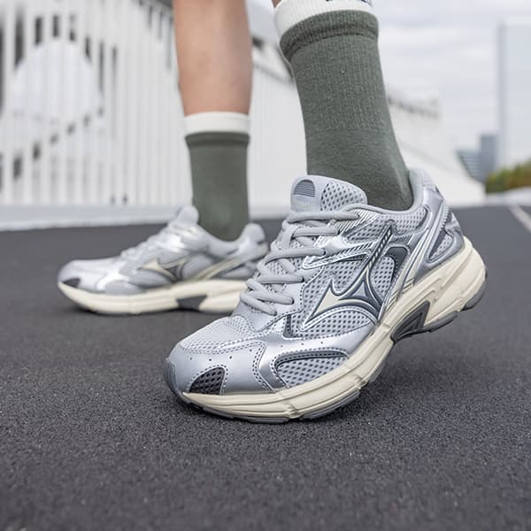 Mizuno Speed 2K Silver Grey