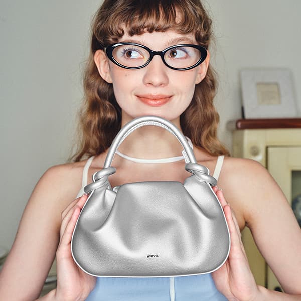 MUVA Cloud Handbag