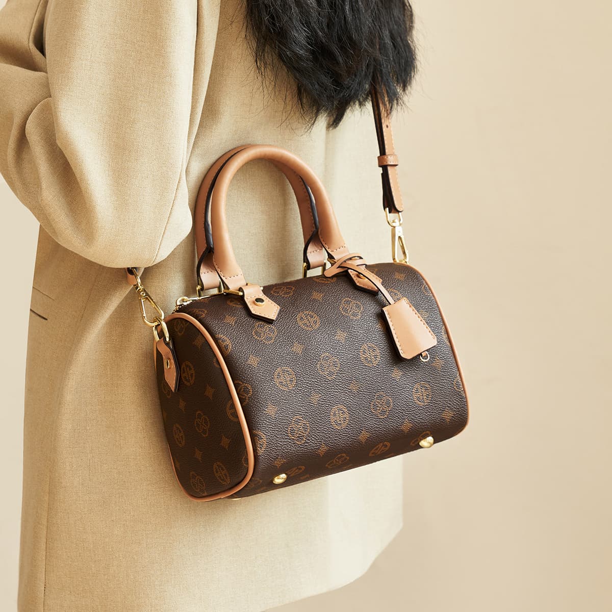 AOKANG Boston Bag Coffee/Off-White