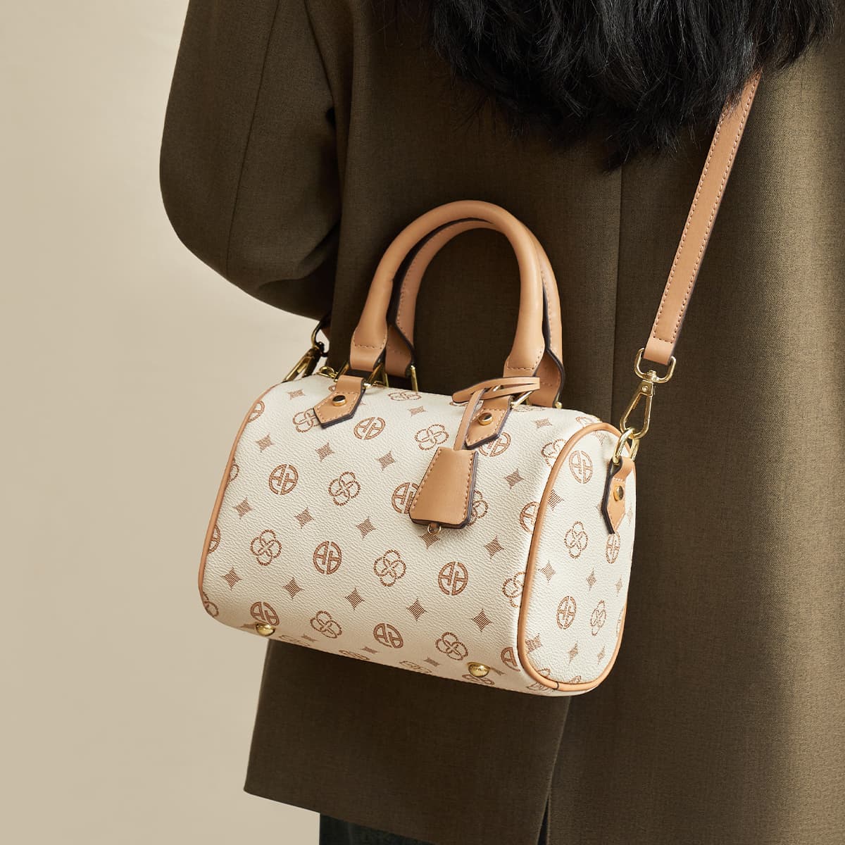AOKANG Boston Bag Coffee/Off-White