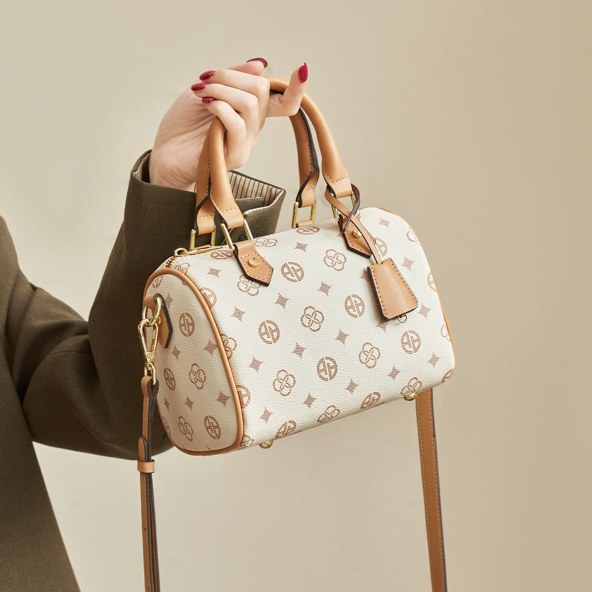 AOKANG Boston Bag Coffee/Off-White