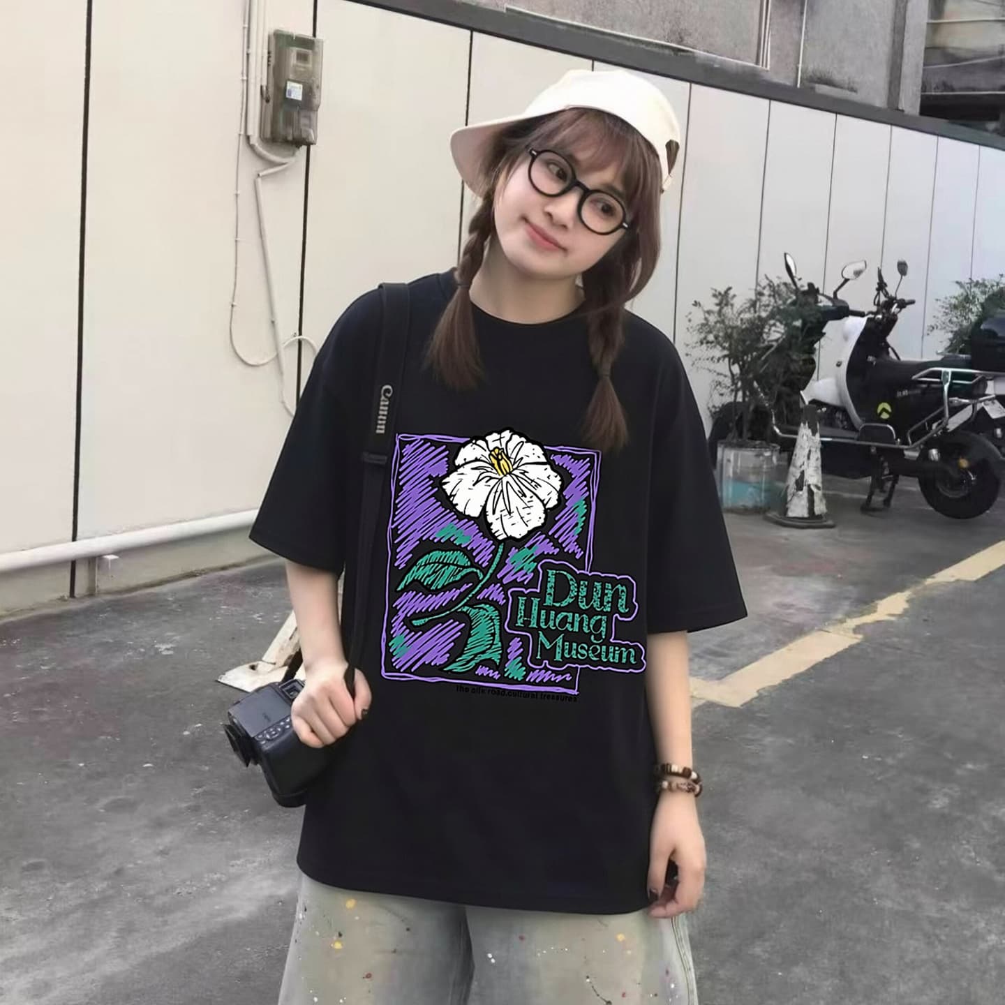 Dunhuang Vintage Cotton Floral Tee